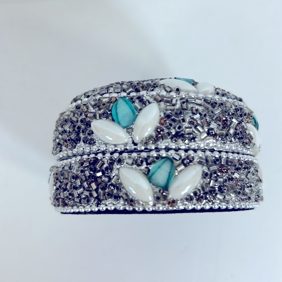Handmade Bedazzled Silver Beaded Round Dome Trinket Box Jewelry Storage Case - Picture 4 of 10